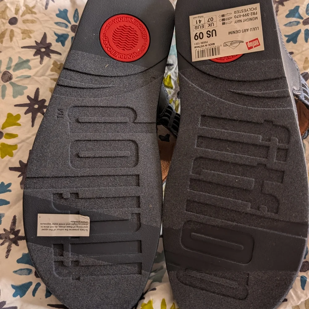 Fitflop Lulu Art Denim Thong Sandals (New) - Picture 6 of 8